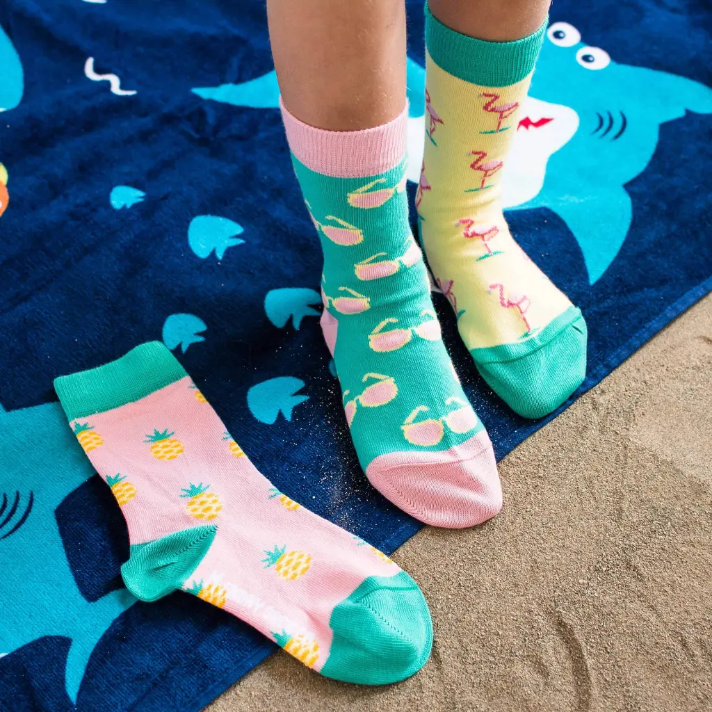 Kid_sFlamingoPineappleandSunglassesSocks6.webp