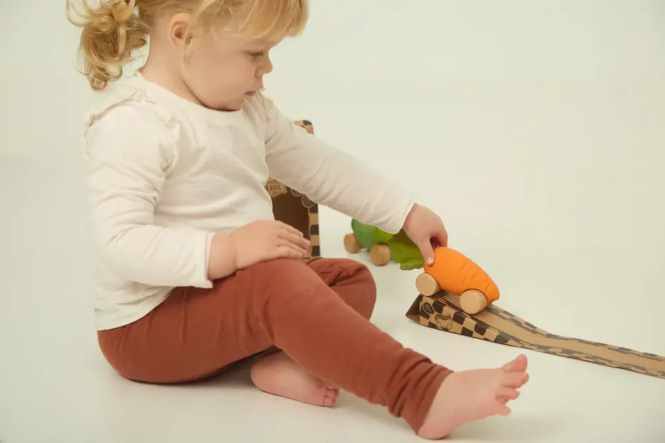 oli-carol-cathy-the-carrot-baby-car-toy-min-of-2-pk-multiples-of-2-pk-9679535.webp