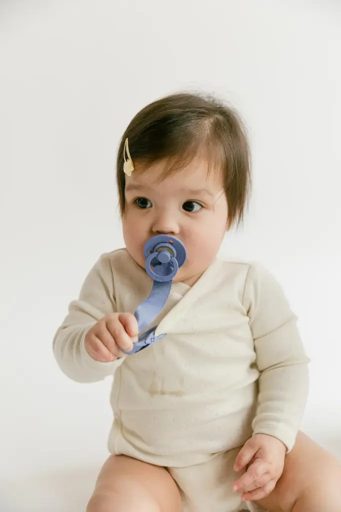 bibs-colour-pacifier-loop-clip-gift-set-latex-size-1-ivory-min-of-2-pk-multiples-of-2-pk-7842286.webp