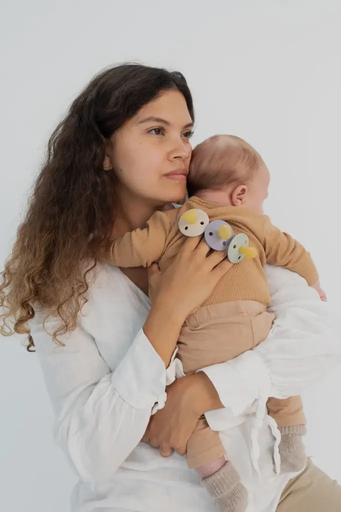 bibs-pacifier-original-colour-latex-2-pk-symmetrical-ivory-sage-min-of-2-pk-multiples-of-2-pk-4684694.webp