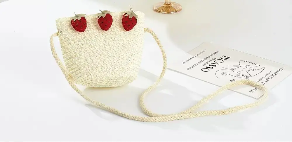Berry Bags Straw Purse Strawberry 1065  - White